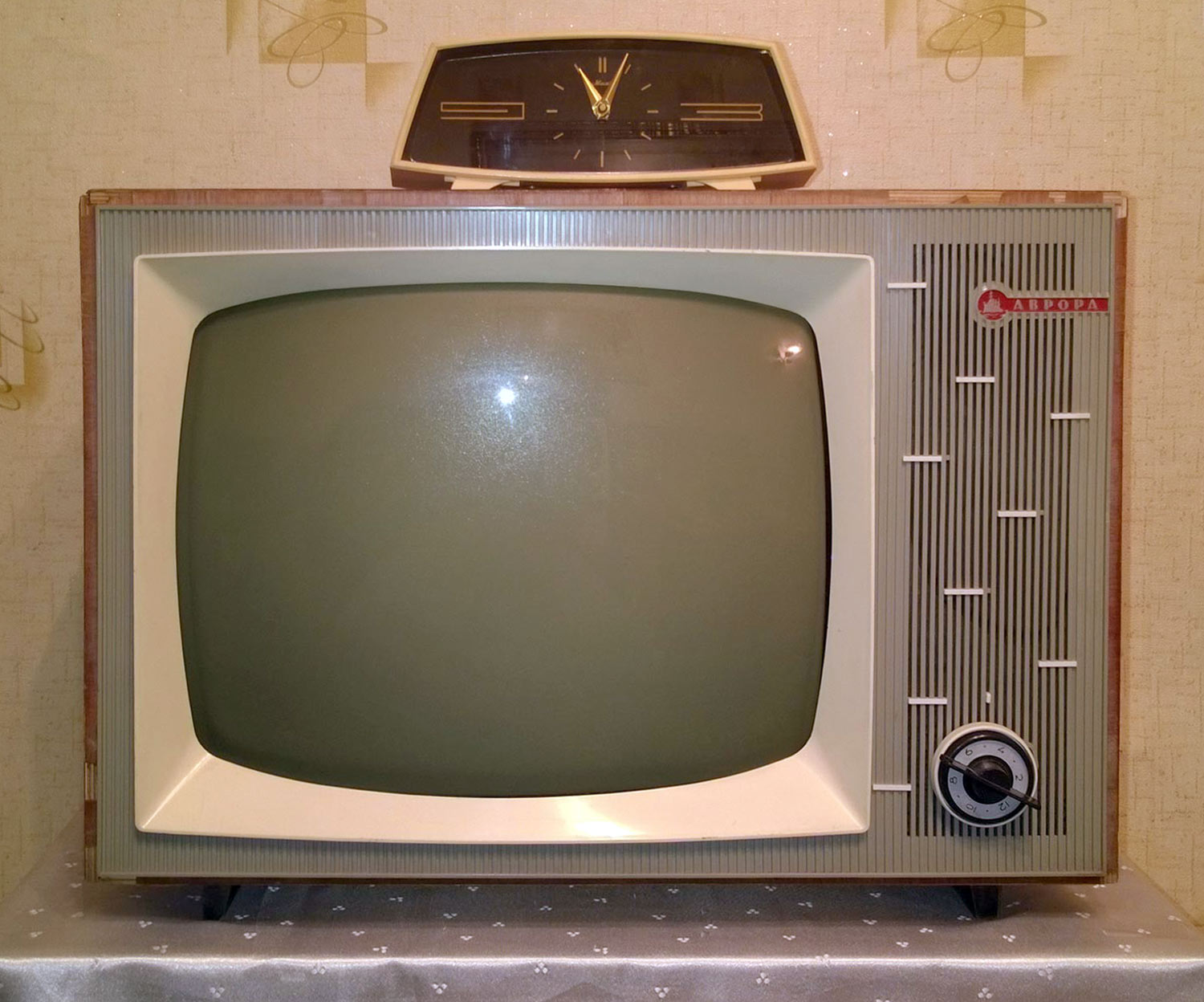 Куплю советский телевизор. Телевизор Рубин 1970.