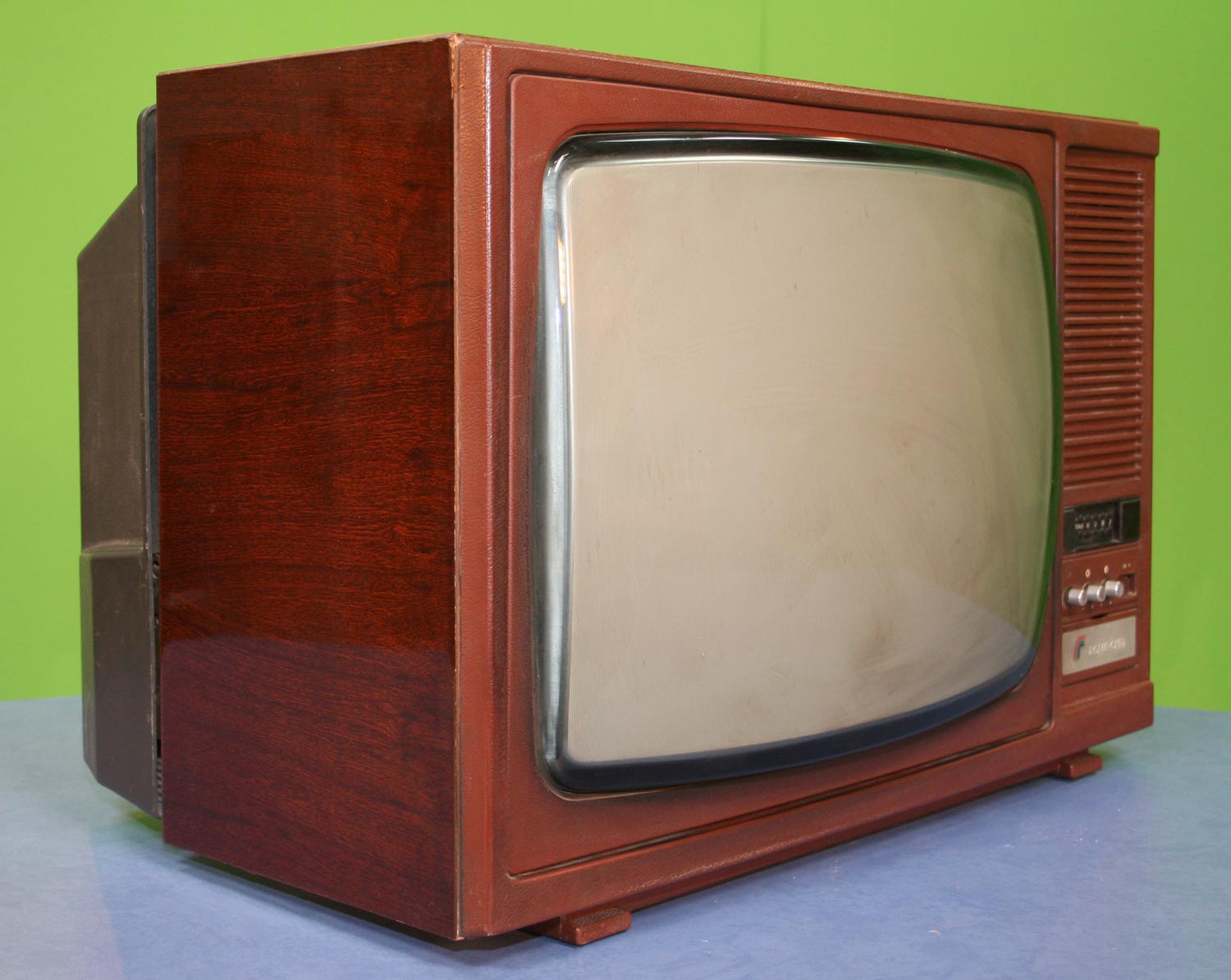 Телевизоры горизонт минск. Горизонт ц355. Телевизор янтарь ц355д. Советский телевизор Горизонт ц355. Телевизор Горизонт ц257д.