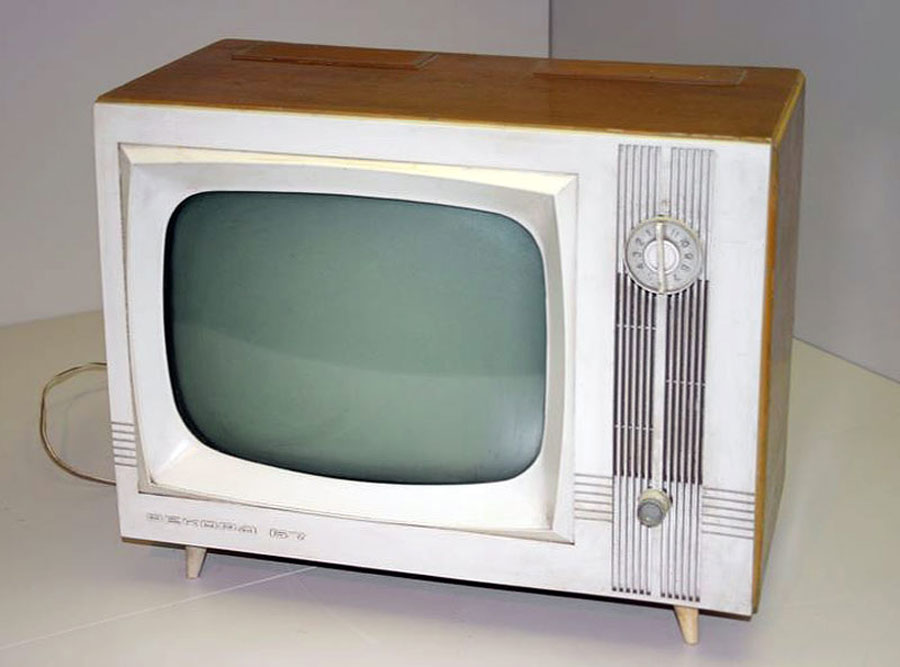 Телевизор 60 80. Телевизор рекорд 67. Телевизор рекорд 64. Телевизор рекорд 12. Советский телевизор рекорд 64.