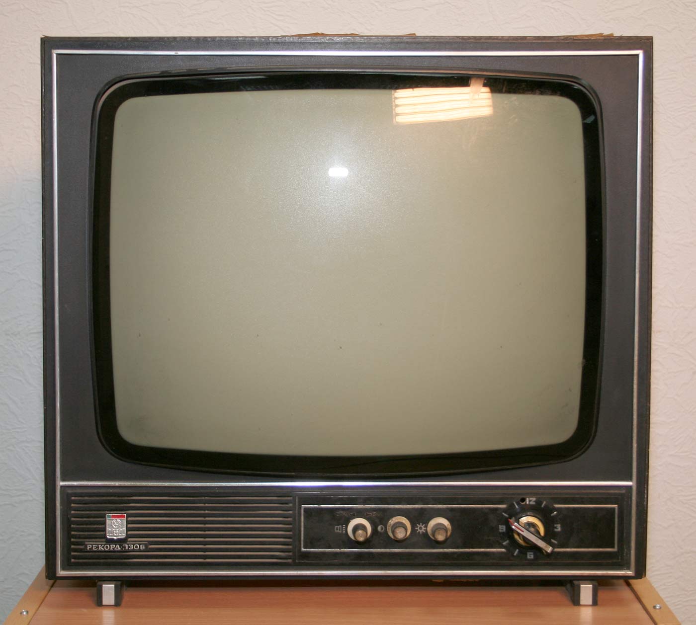 Телевизор советских времен